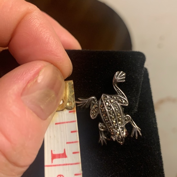 STERLING SILVER MARCASITE FROG BROOCH PIN - Picture 5 of 8